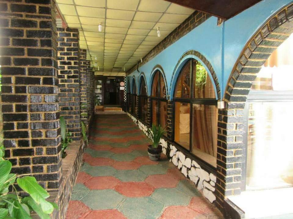 Hotel Diplomate Muyenga Exterior foto